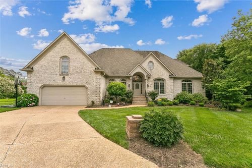 100 Fairway Ln, Yorktown, VA, 23693-5630 | Card Image