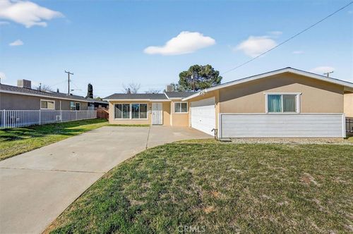 38249 Gunton, Palmdale, CA, 93550 | Card Image