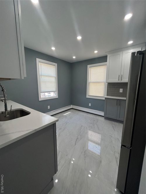 1860 Grand Ave, North Baldwin, NY, 11510-2427 | Card Image
