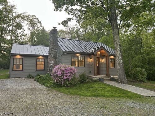 24 Lakeview Point Ave, Branchville, NJ, 07826-6004 | Card Image