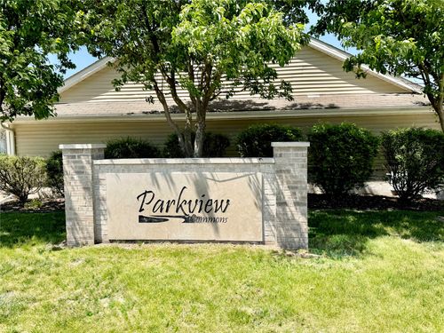 49-1360 Se Florence Dr, Waukee, IA, 50263-8342 | Card Image