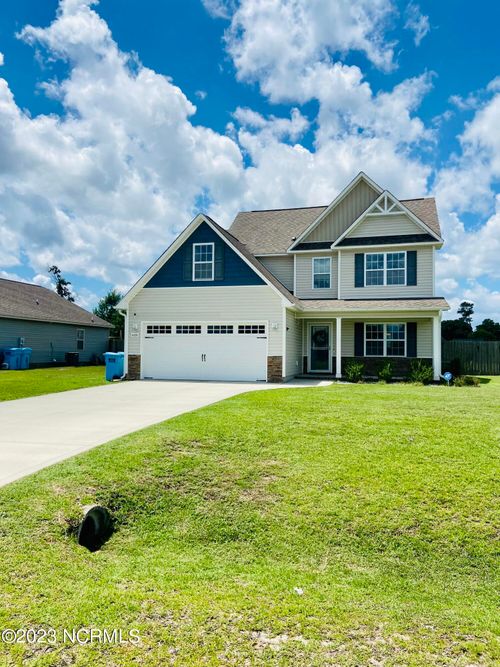 405 Duncan Dr S, Richlands, NC, 28574-2400 | Card Image