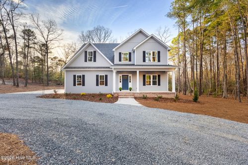 370 Michael Rd, Whispering Pines, NC, 28327-7595 | Card Image