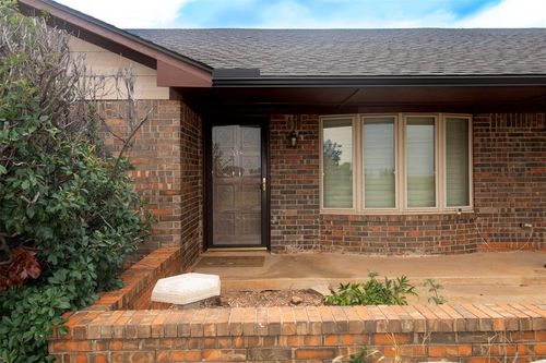 3805 N Park Ln, Altus, OK, 73521-1054 | Card Image