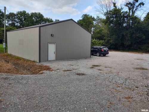 6625 Reevesville Rd, Grantsburg, IL, 62943-2407 | Card Image