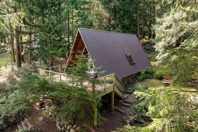 912 Taylor Rd, House other with 3 bedrooms, 1 bathrooms and null parking in Bowen Island BC | Image 30