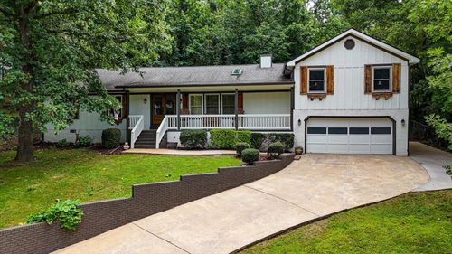 9302 Rockshire Ln, Chattanooga, TN, 37421-3437 | Card Image