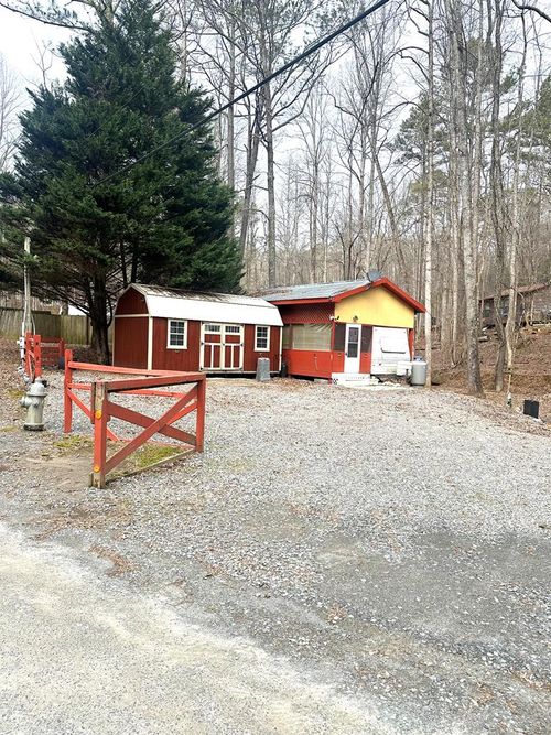 30 26th St, Ellijay, GA, 30540-9395 | Card Image