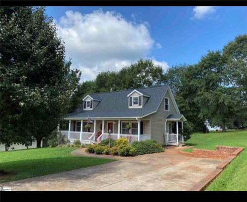 200 Dean St, Pickens, SC, 29671-9405 | Card Image