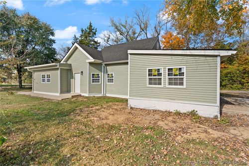 601 Lincoln Boulevard, Sellersburg, IN, 47172 | Card Image