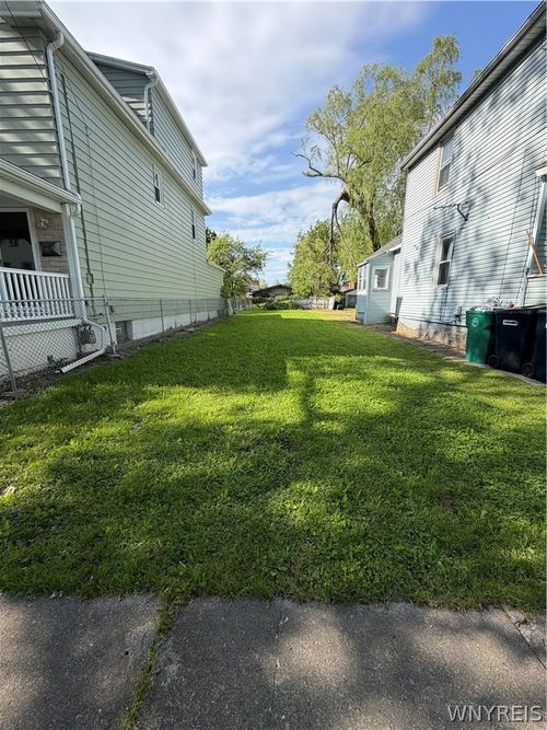 2322 Mackenna Avenue, Niagara Falls, NY, 14303 | Card Image