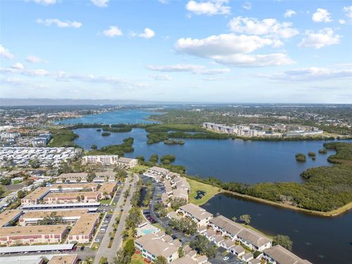 apt-24-10032 65th Ave N, ST PETERSBURG, FL, 33708-4565 | Card Image