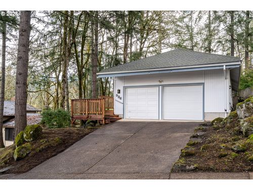 936 E 43rd Ave, Eugene, OR, 97405 | Card Image