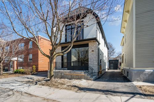 31 Commanda Way, Ottawa, ON, K1M1G1 | Card Image
