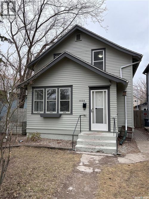 1328 Av D N, Saskatoon, SK, S7L1P3 | Card Image
