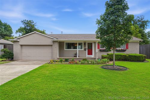5619 Birmingham Ave, Tulsa, OK, 74105-7529 | Card Image