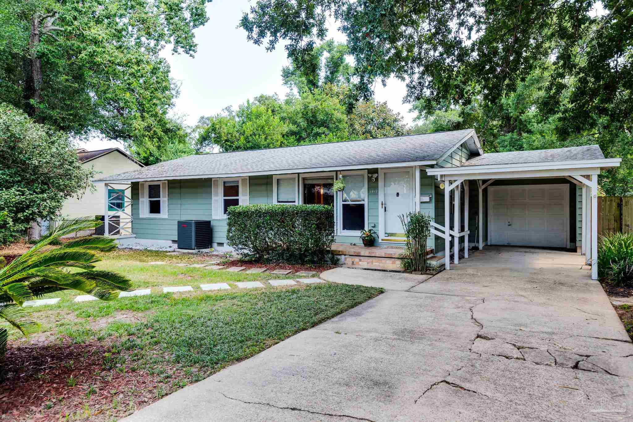 Wilson Ave, Pensacola, FL 32507