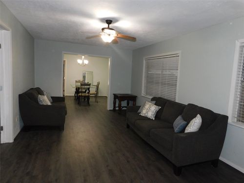 1912 Sam Wilson St, Houston, TX, 77020-4452 | Card Image