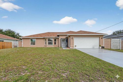 557 Sw Halkell Ave, Port St. Lucie, FL, 34953-3800 | Card Image