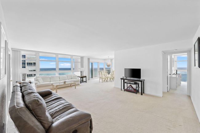 APT-1808 - 1370 S Ocean Blvd, Condo with 2 bedrooms, 3 bathrooms and null parking in Pompano Beach FL | Image 8