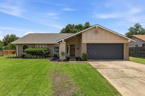 2804 Elk Grove Rd, Carrollton, TX, 75007-5409 | Card Image