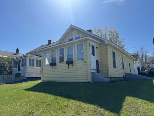 1083 Main St, Bennington, VT, 05201-2688 | Card Image