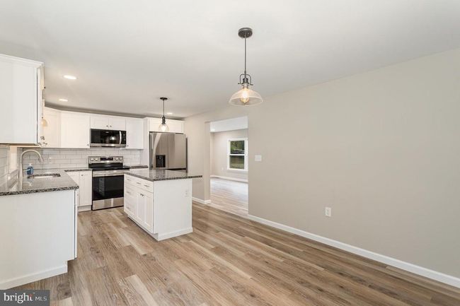 25 York Rd, House other with 3 bedrooms, 2 bathrooms and null parking in YORK HAVEN PA | Image 4