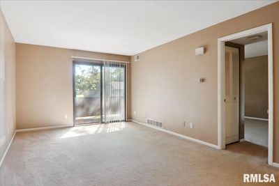 201 - 7001 N Terra Vista Drive, Condo with 1 bedrooms, 1 bathrooms and null parking in Peoria IL | Image 2