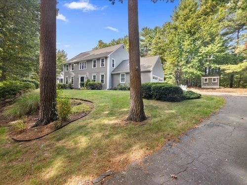 56 Wiltshire Ln, Marshfield, MA, 02050-6239 | Card Image