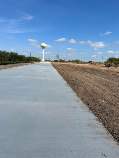 1423 Southfork Ranch Dr, Sealy, TX, 77474-0021 | Card Image