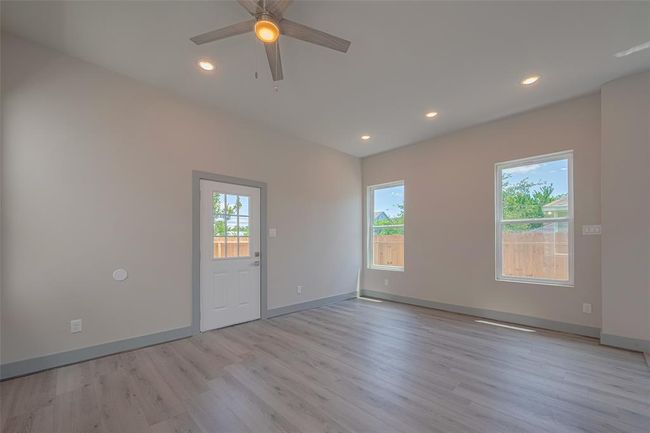 2414 Sam Wilson St, House other with 3 bedrooms, 3 bathrooms and 2 parking in Houston TX | Image 11