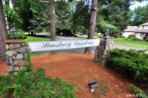 30-30 Simsbury Lndg, Simsbury, CT, 06070-1435 | Card Image