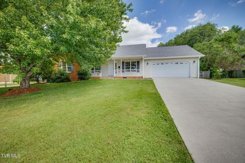 601 Crestview Dr, Johnson City, TN, 37604-2437 | Card Image