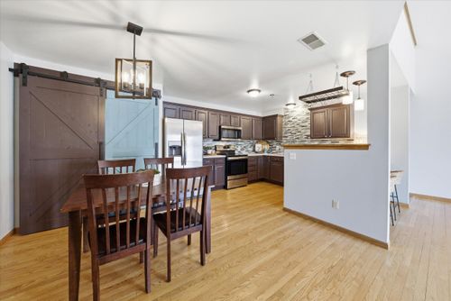 1938 Parknoll Ln, Port Washington, WI, 53074-1177 | Card Image