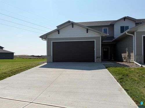 5119 E 67th St Street, Sioux Falls, SD, 57108 | Card Image