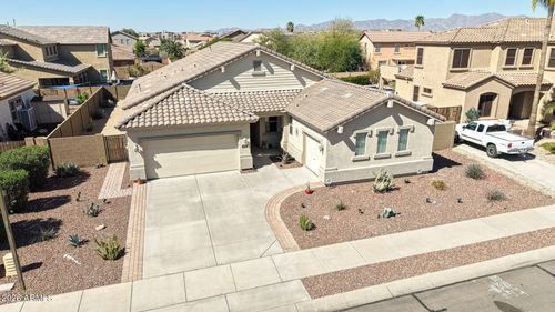 80 S 167th Dr, Goodyear, AZ, 85338-4562 | Card Image