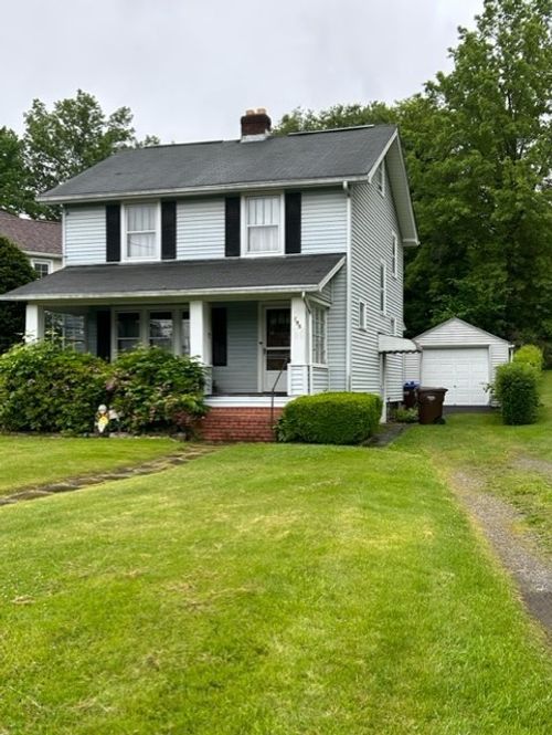 195 Strawbridge Ave, Sharon, PA, 16146-3235 | Card Image