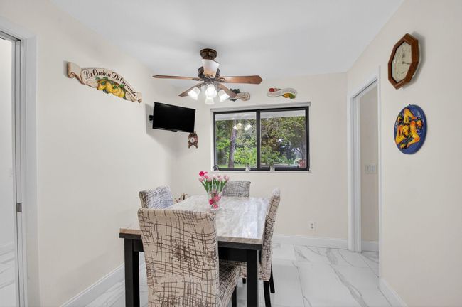 6858 Fountains Cir, Condo with 3 bedrooms, 3 bathrooms and null parking in Lake Worth FL | Image 13