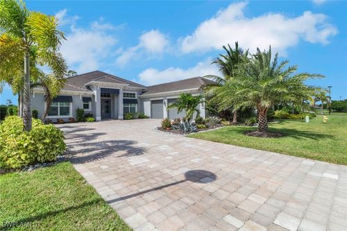 18660 Wildblue Blvd, Fort Myers, FL, 33913-8739 | Card Image