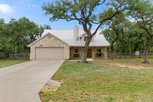 445 Settlers Ln, Bandera, TX, 78003-4048 | Card Image