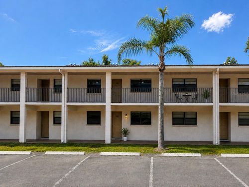 5202-2275 62nd Ave N, St Petersburg, FL, 33702-5665 | Card Image