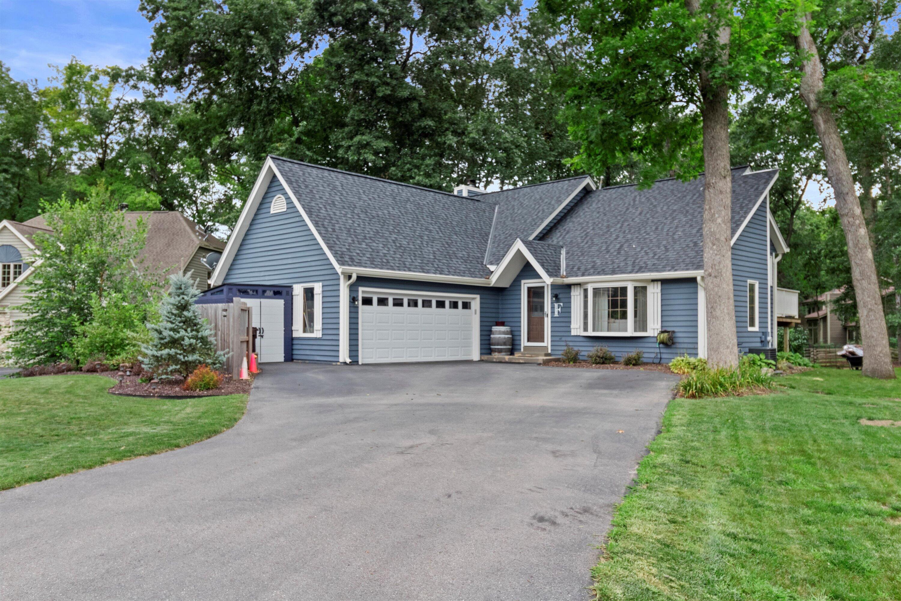 Buck Rd, Waterford, WI 53185