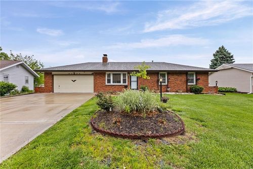 4733 Bond St, Shawnee, KS, 66203-1033 | Card Image