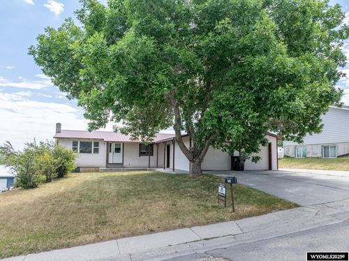 796 Garner Dr, Lander, WY, 82520-3512 | Card Image
