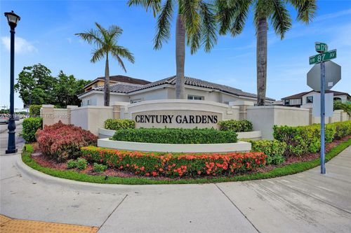 17951 Nw 91st Ct, Hialeah, FL, 33018-6515 | Card Image