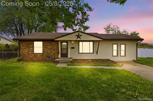 18210 Winwood Ave, Brownstown, MI, 48193-8244 | Card Image