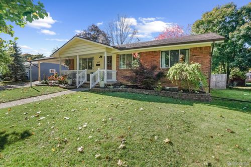 507 Dale St, Flushing, MI, 48433-1425 | Card Image