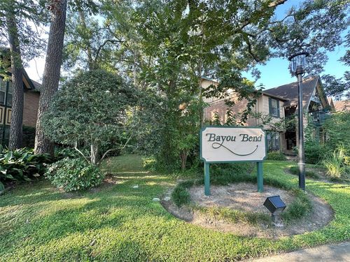 apt-236-8245 Kingsbrook Rd, Houston, TX, 77024-3328 | Card Image