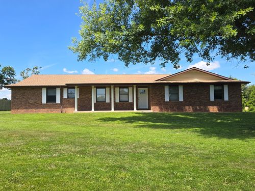 110 Grayson Rd, Eldorado, IL, 62930-3900 | Card Image