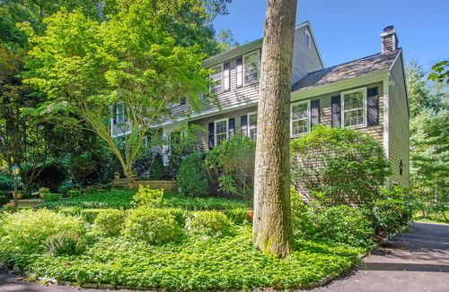 3 Great Pond Ln, Redding, CT, 06896-1002 | Card Image